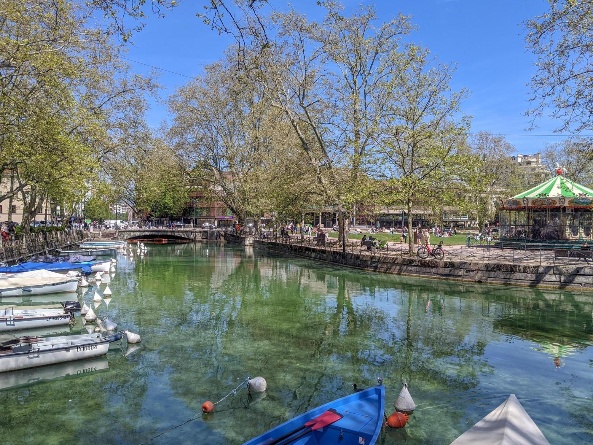 Bed and Breakfast Nid douillet à Annecy Extérieur photo